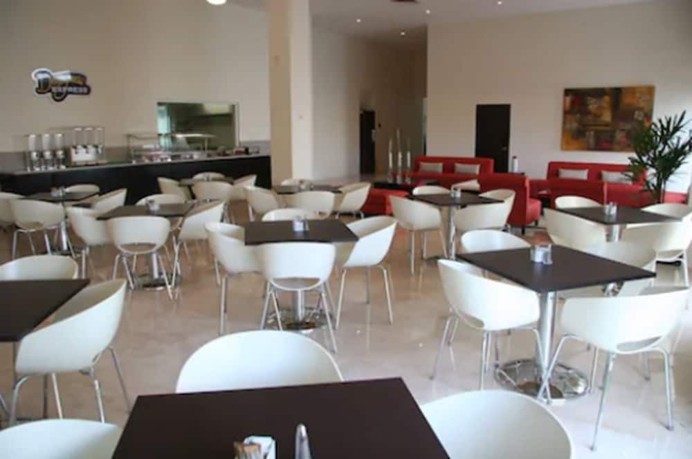 Holiday Inn Express Ciudad Del Carmen 36/50