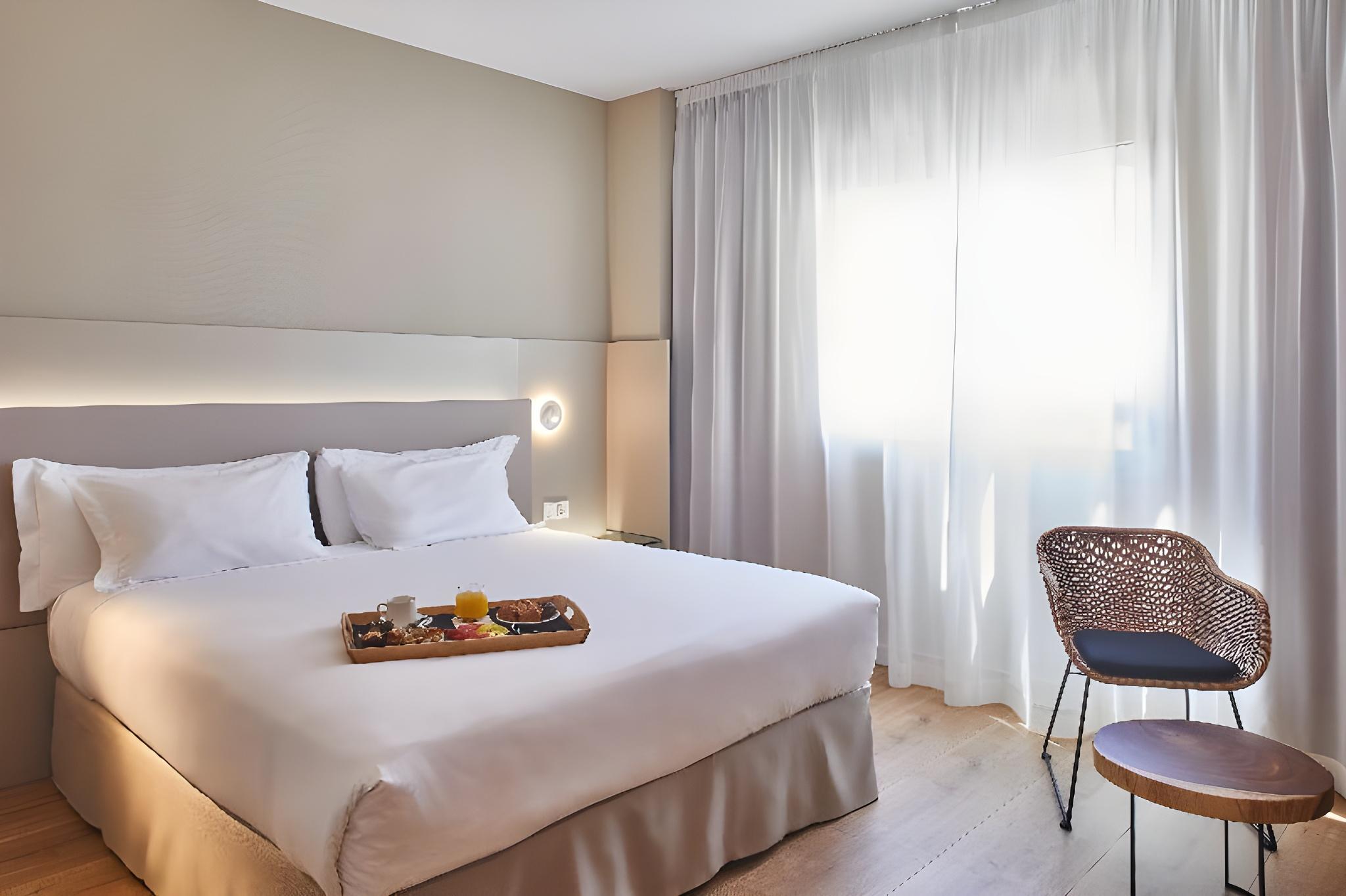 Junior Suite, Double or Twin Bed