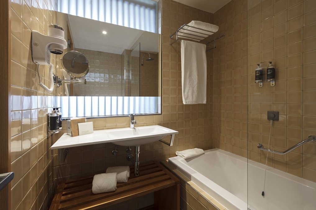 NEYA Porto Hotel 54/56