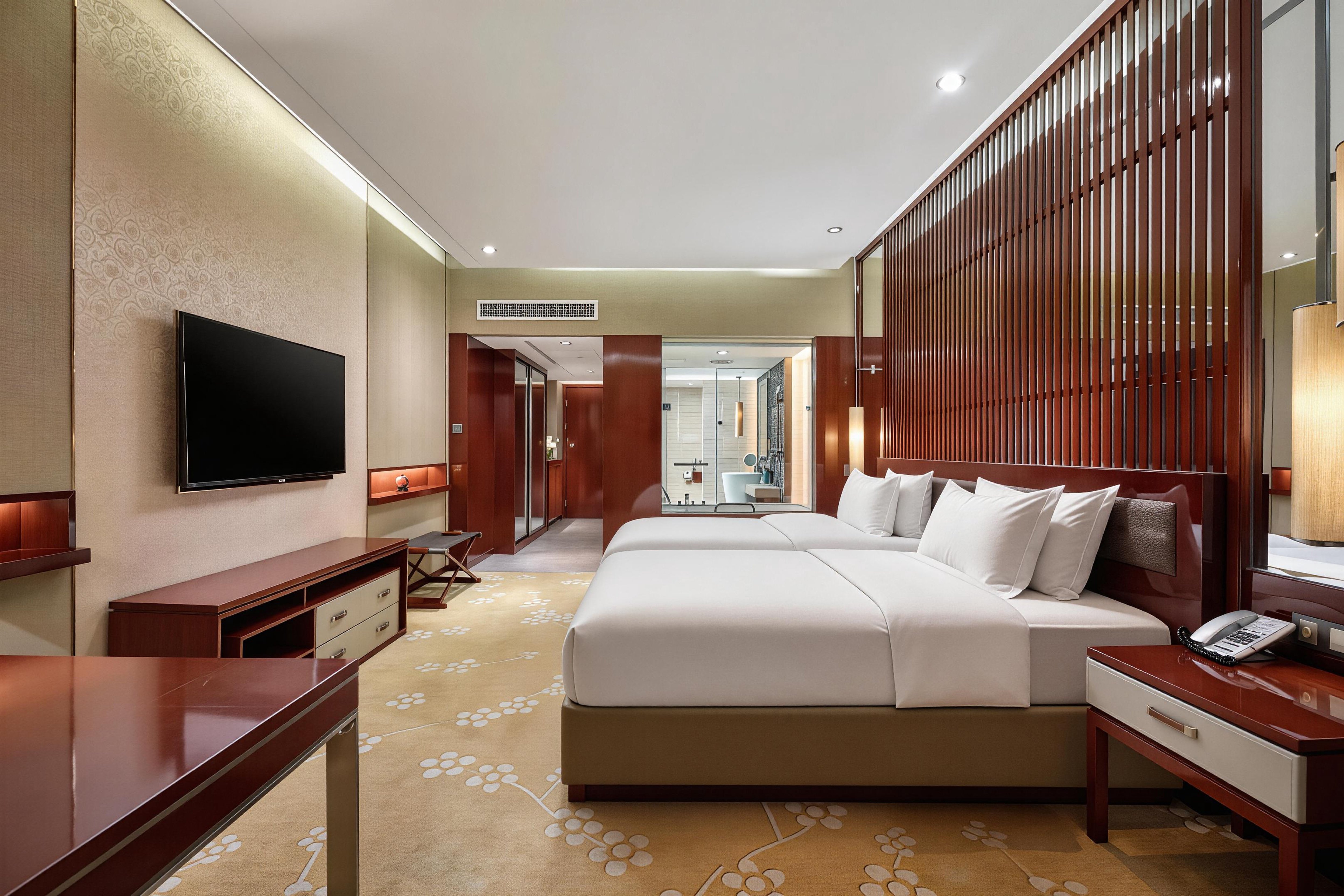 Crowne Plaza Taizhou 35/75