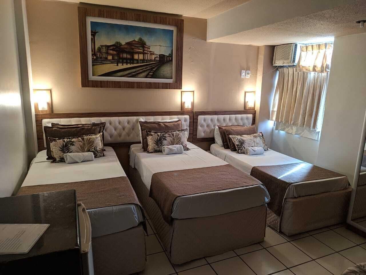 ROOM, TRIPLE