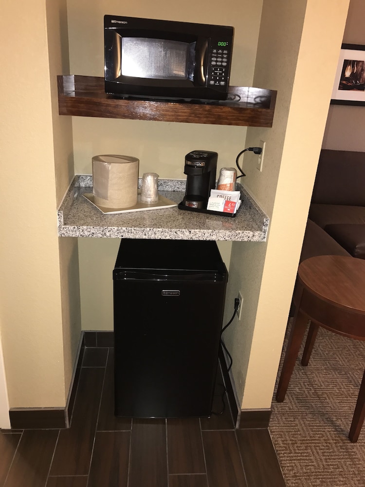 Comfort Suites Dodge City, KS 38/39