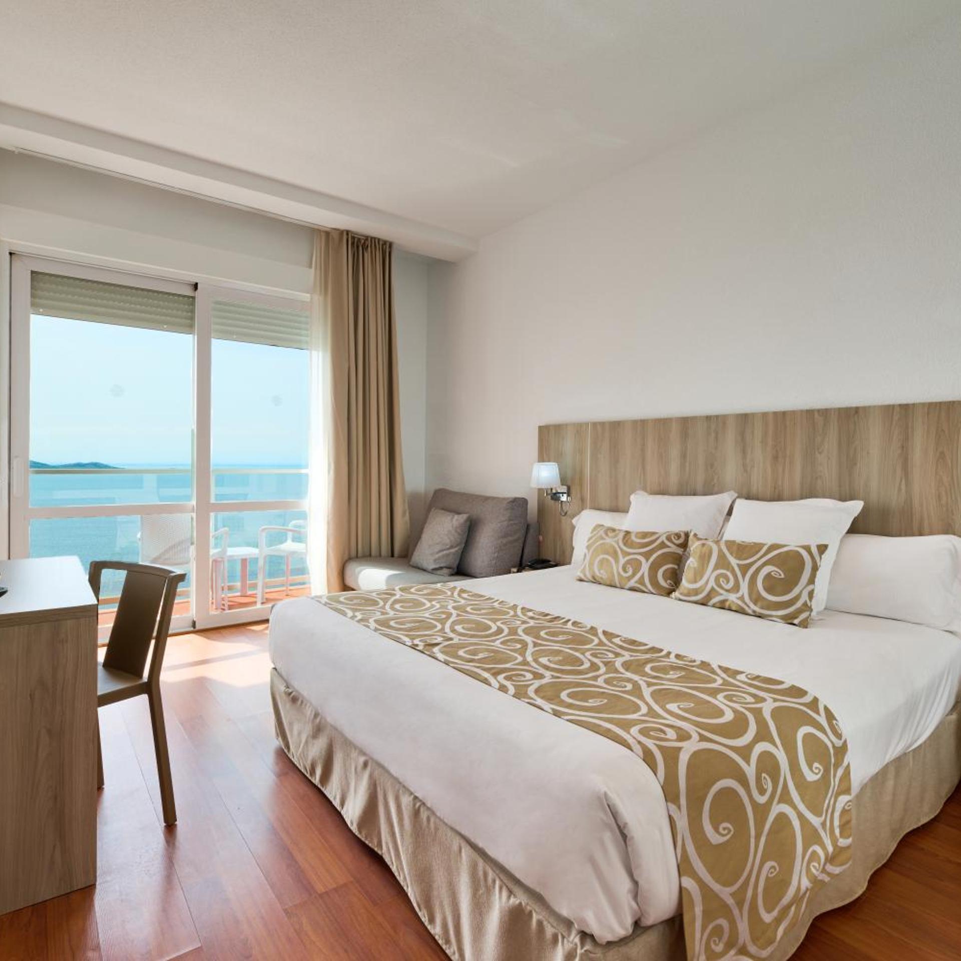 Superior, Double Bed, Sea Front