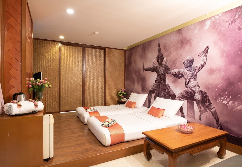 Dang Derm Hotel 33/68