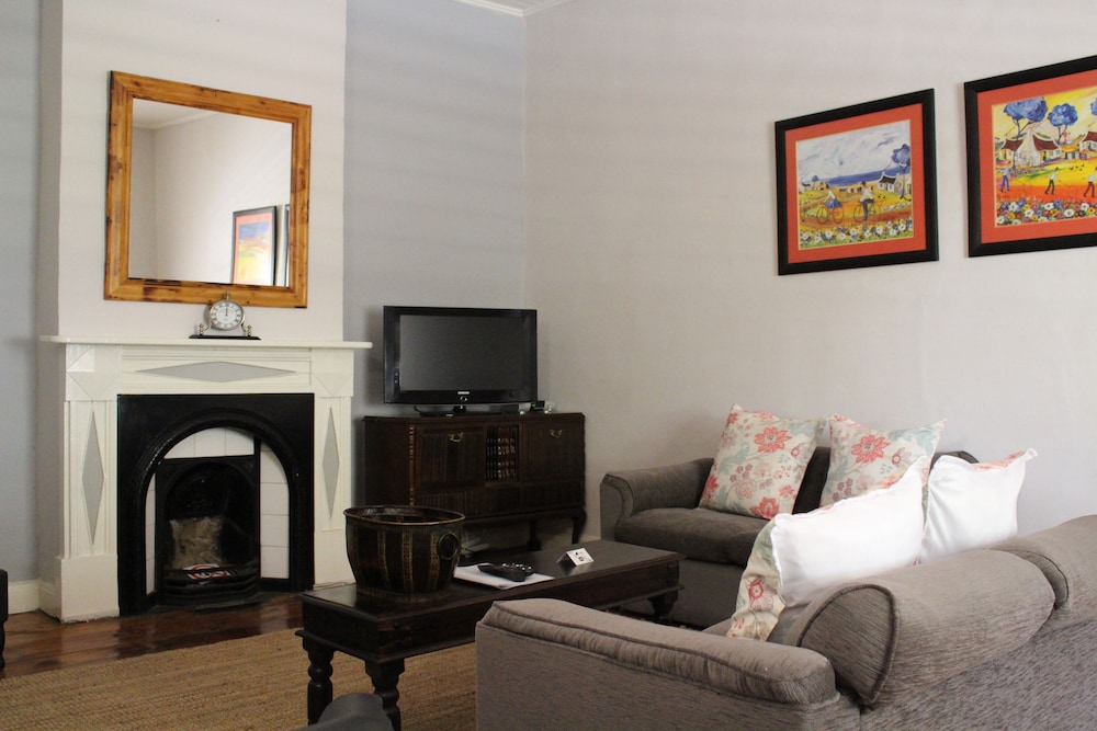 17 On Bird Guest House 20/50