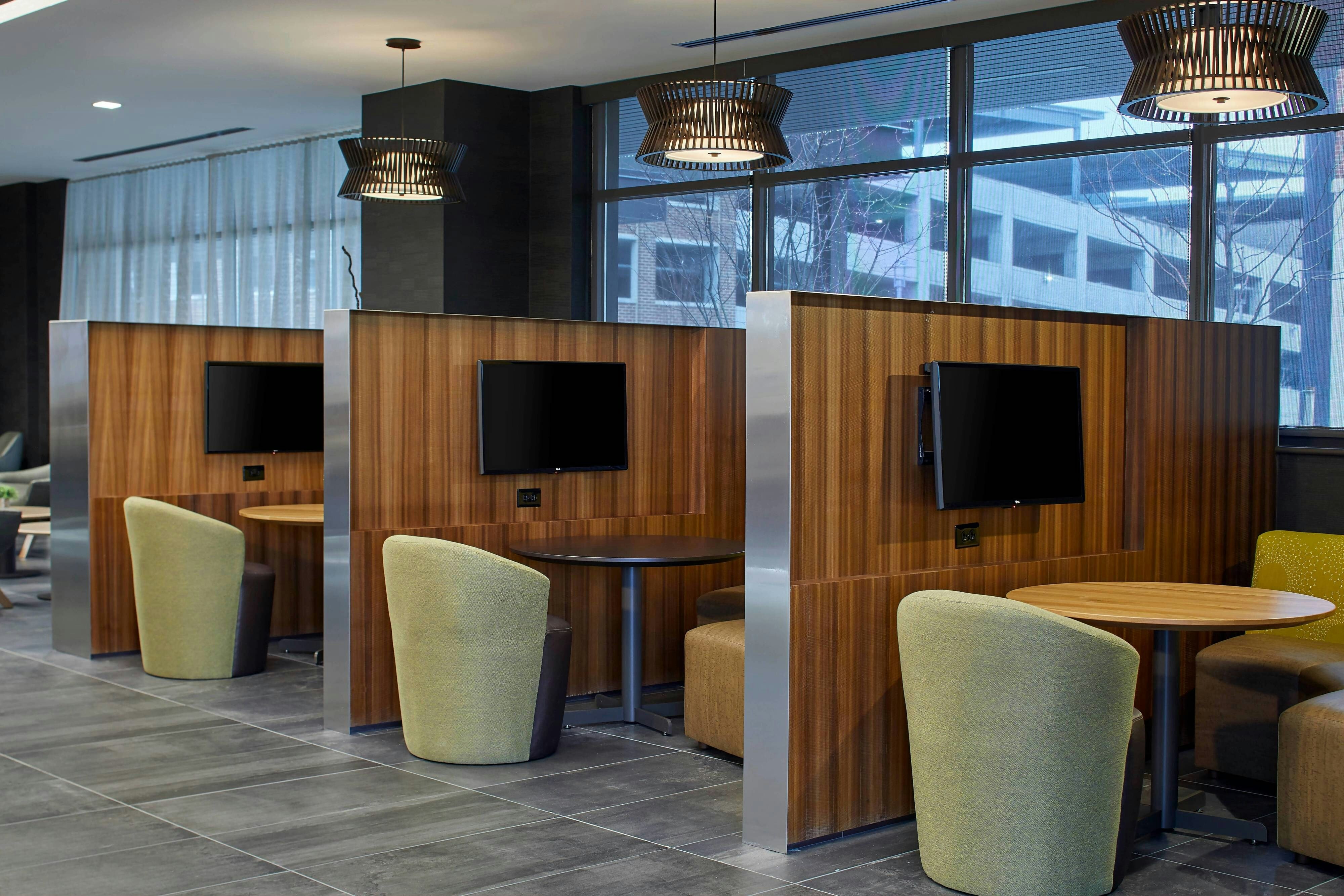 Courtyard by Marriott Baltimore Downtown/McHenry Row 49/55