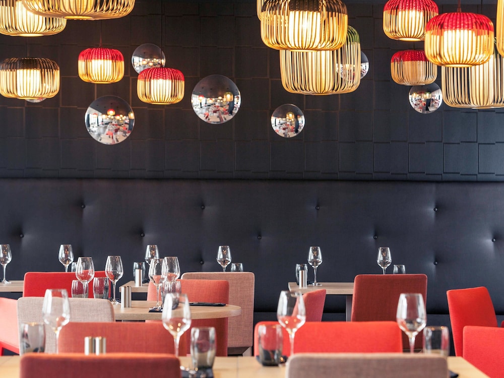Mercure Marne la vallee Bussy St Georges 37/52