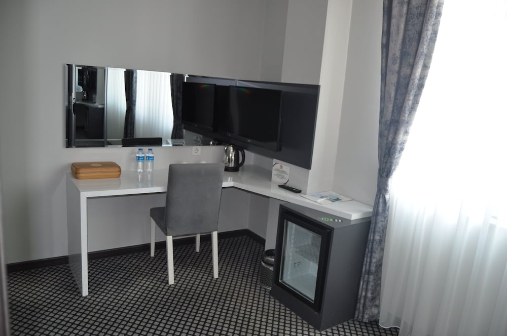 Cavit Duvan Prestige Hotel 49/52