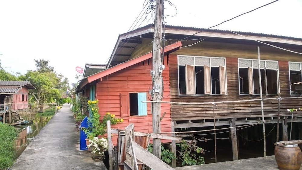 Cast Away Homestay 4/50