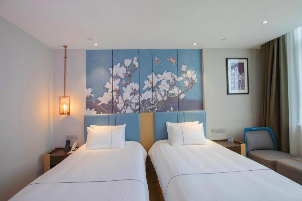 Magnotel Hotel (Dongxing Guomen Port) 19/50