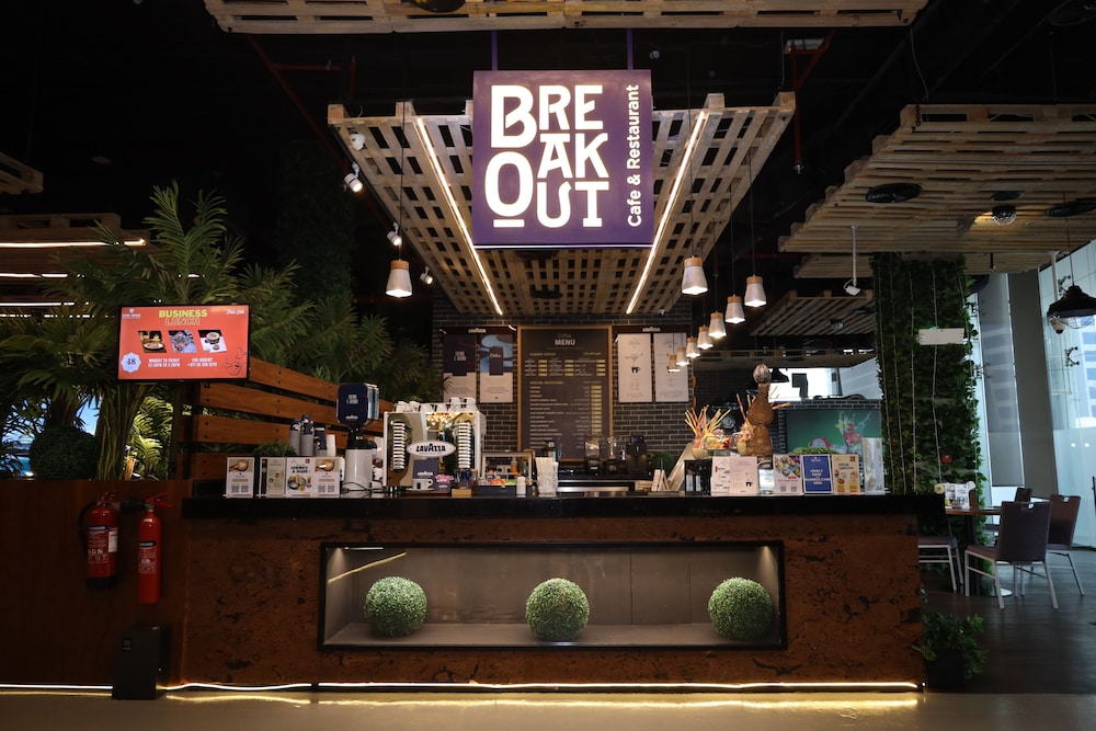 Park Regis Business Bay 7/49
