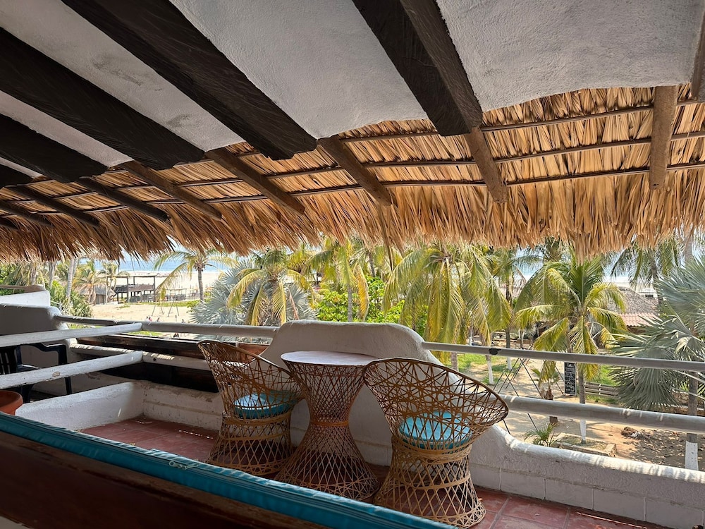 Hotel y Bungalows Acuario 34/60