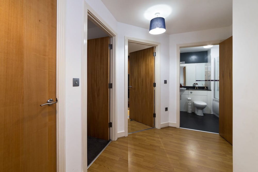Comfort Zone Parkside Apartments 50/50