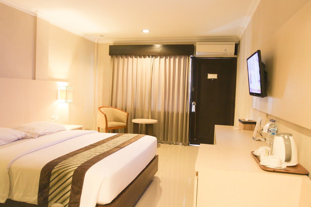 Cakra Kusuma Hotel 14/49
