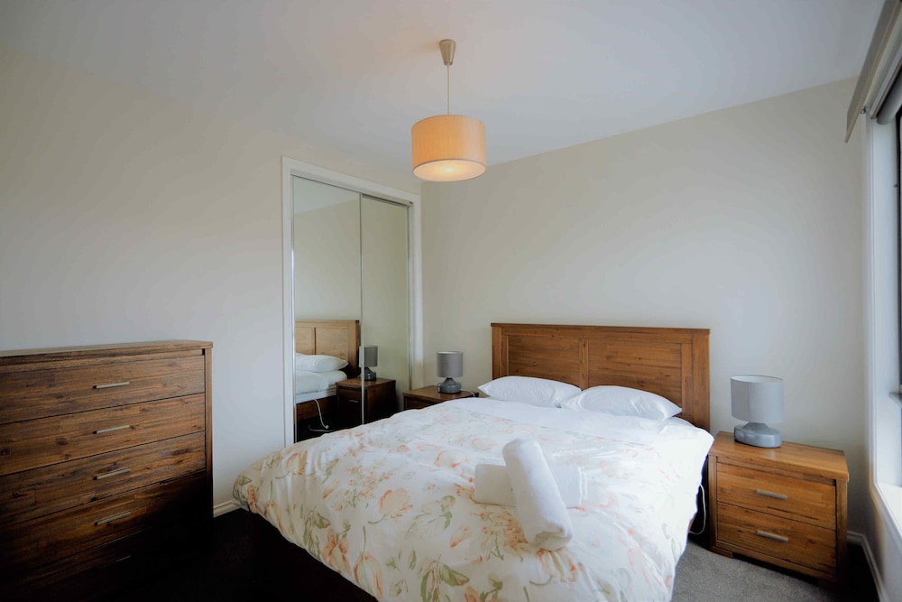 Apollo Bay Seal Apartments 10/33