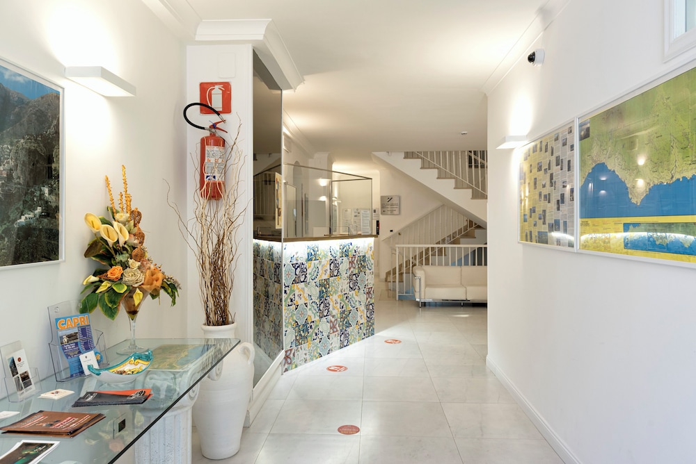 Hotel Amalfi 5/79