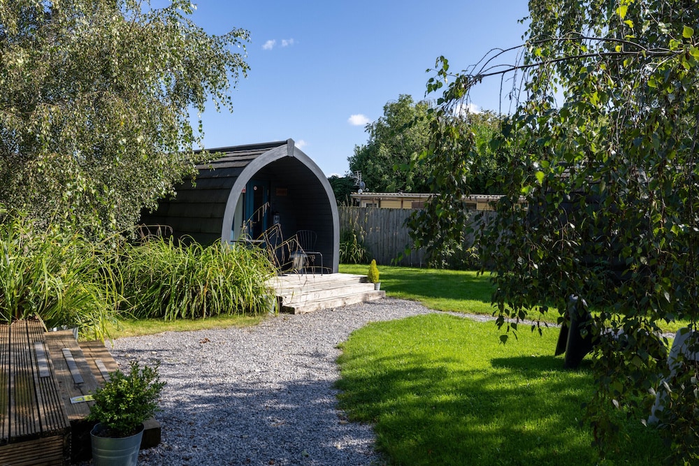 The Little Hide - Grown Up Glamping 43/50