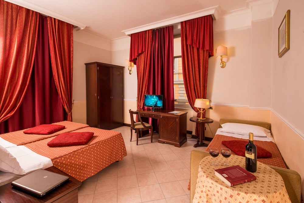 Hotel Nizza 10/18