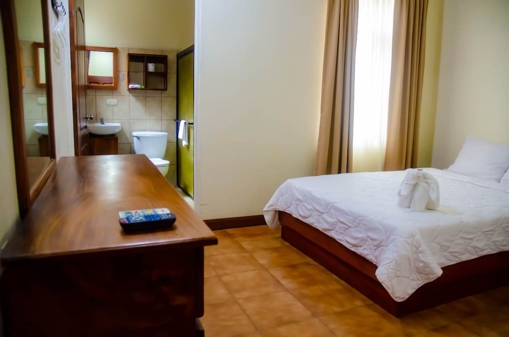 Hotel And Villas Huetares 14/50