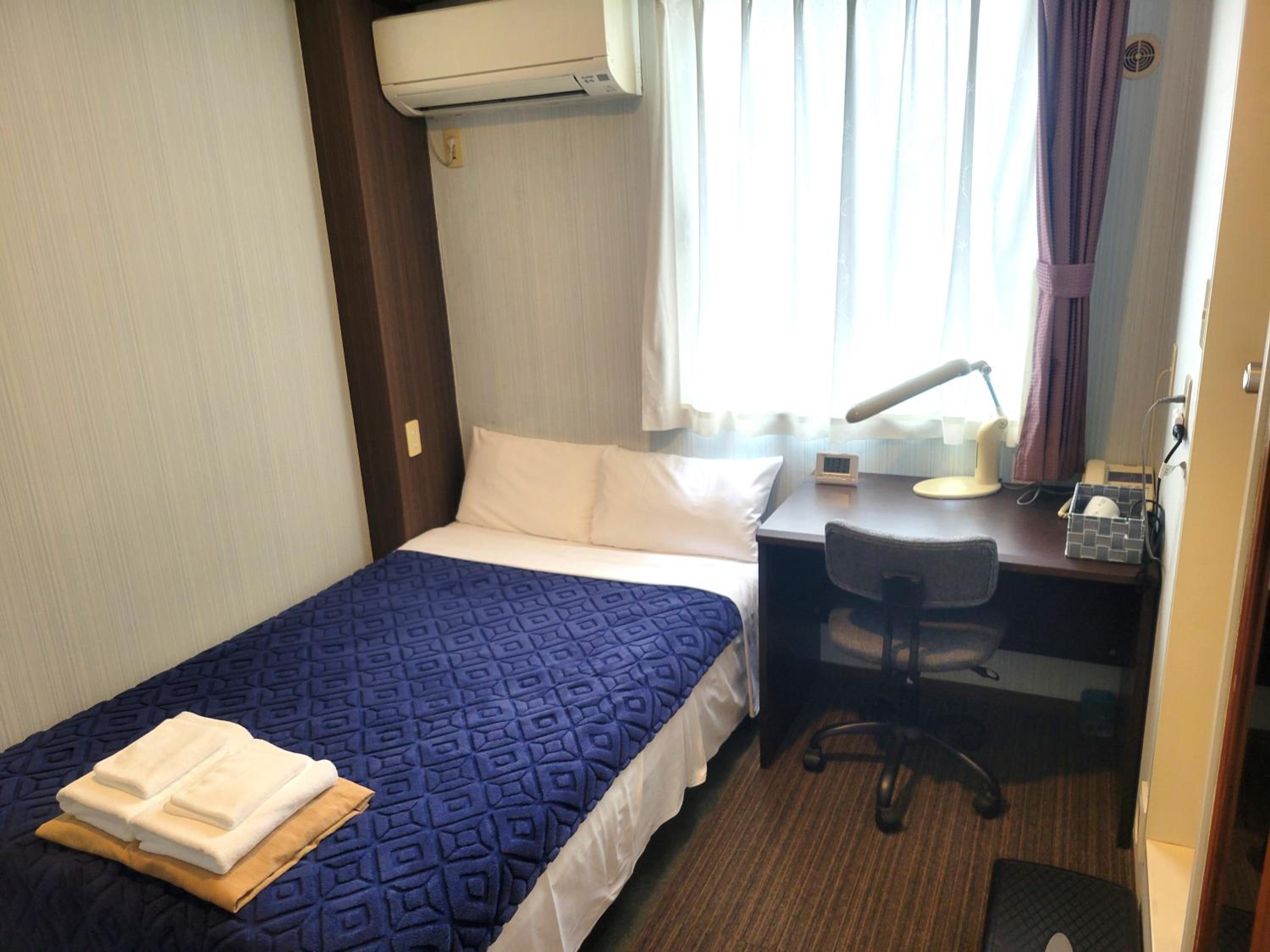 Semi Room, Semi Double Bed