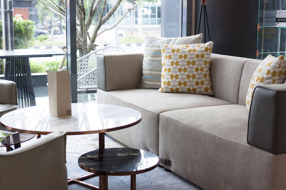 Holiday Inn & Suites Rayong City Centre 36/77