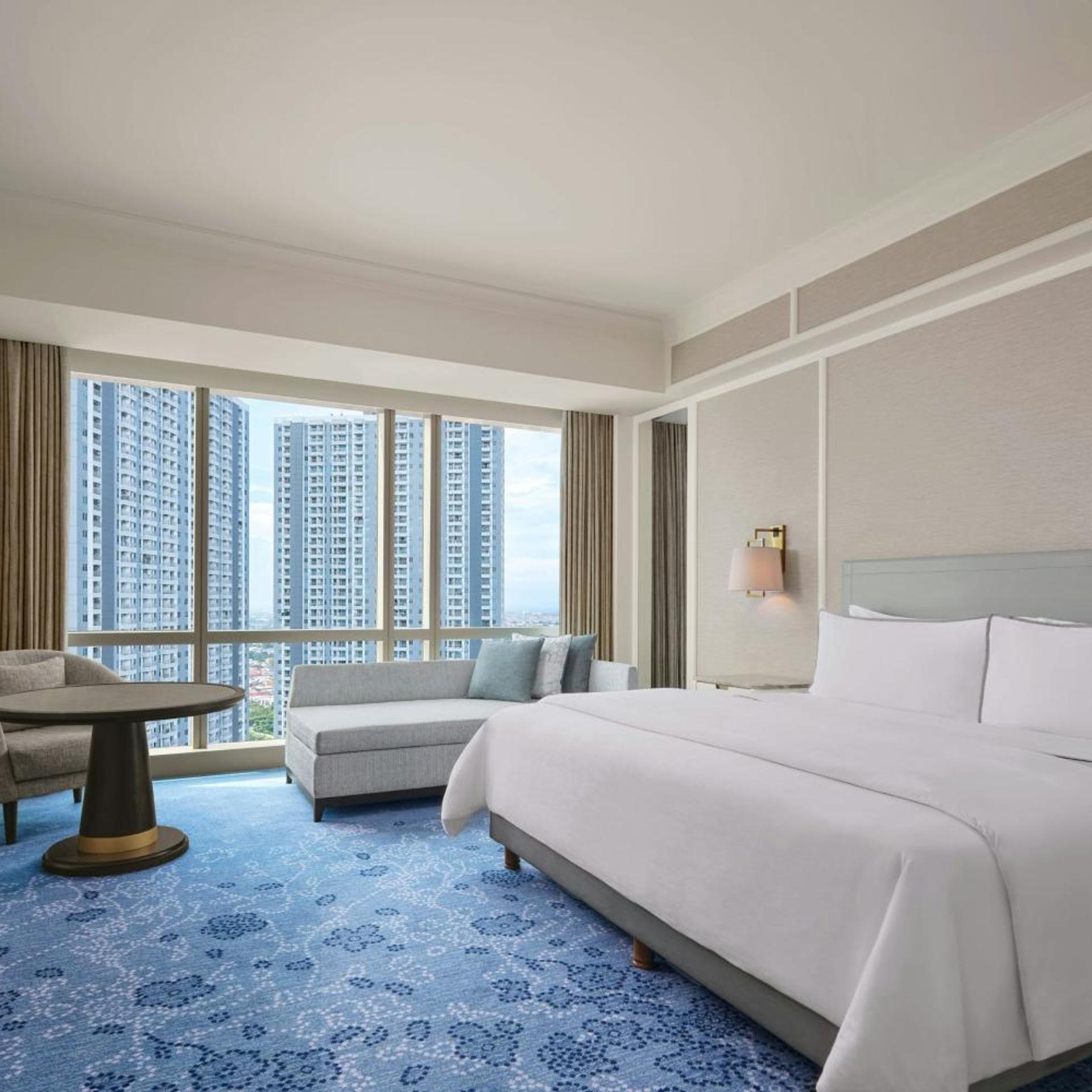 Westin, Club, Guest Room, King Bed, Club Lounge Access