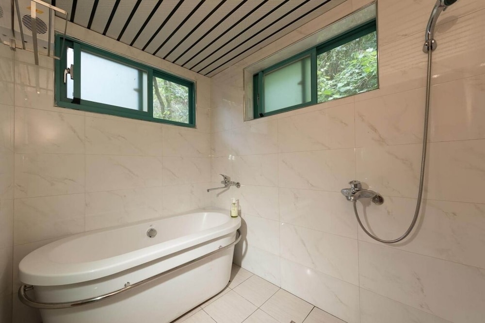 Mingchih Resort 40/40