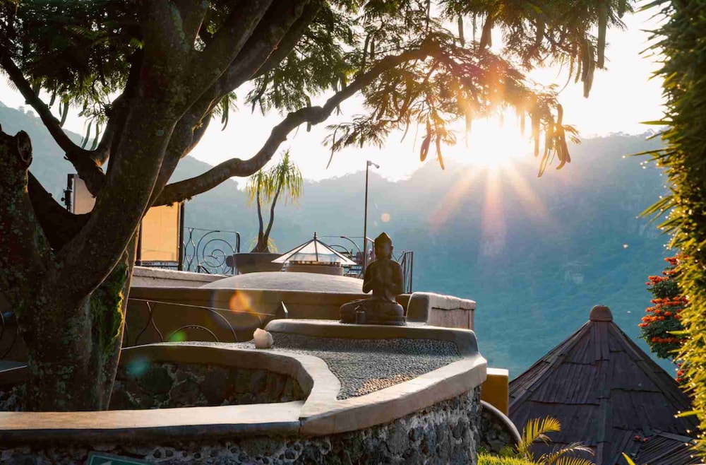 Hostal de la Luz - Spa Holistic Resort 45/50