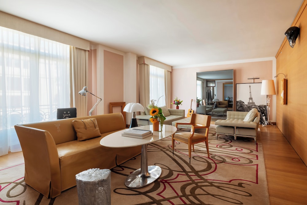 Le Royal Monceau Raffles Paris 53/80