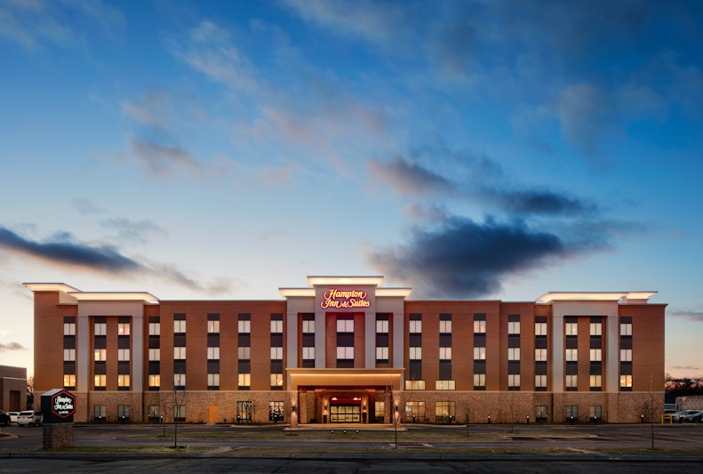 Hampton Inn & Suites Chicago/Waukegan Il 2/45