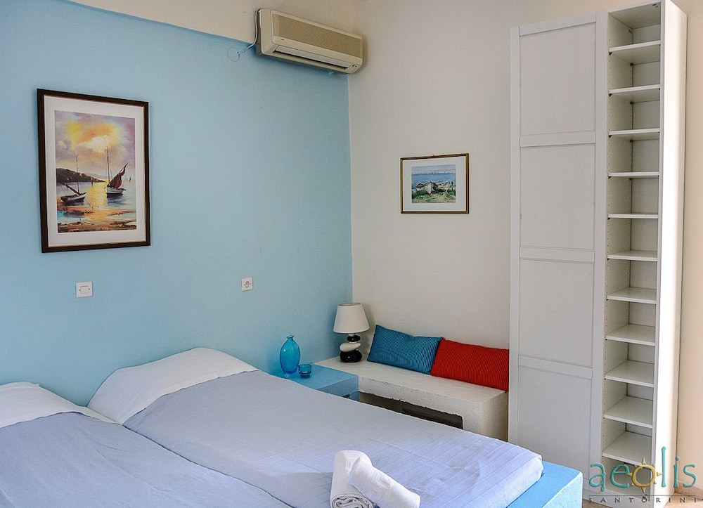 Aeolis Santorini 8/50