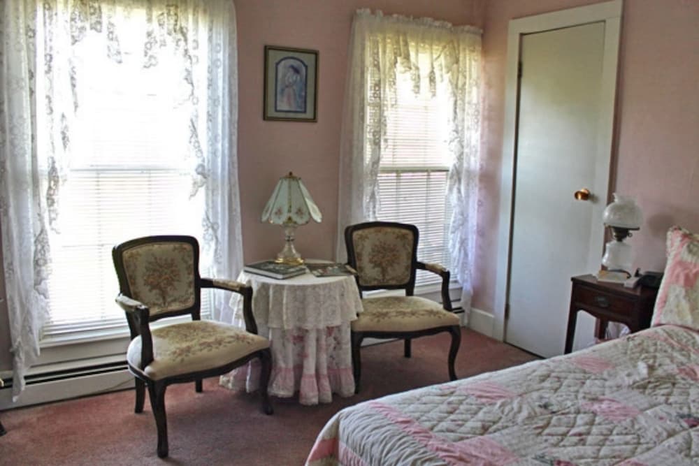 Belle Aire Mansion Guest House 17/38