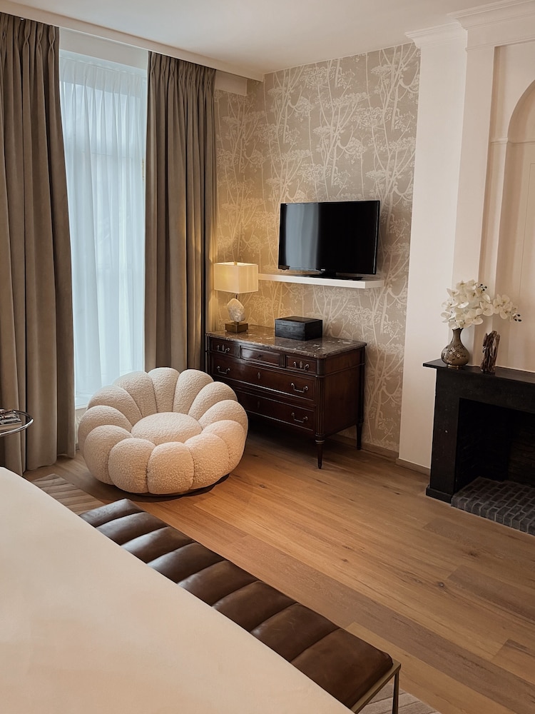 Hotel Van Cleef 27/72