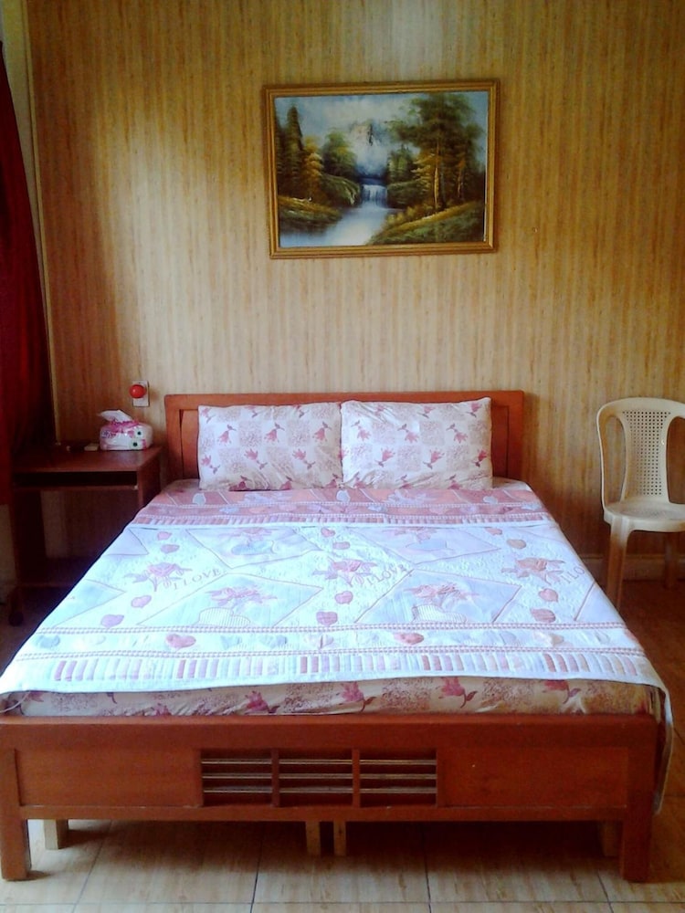 Regis Hotel 25/31