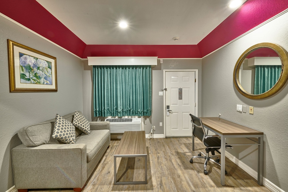 Hotel Bliss Kemah Boardwalk 50/68
