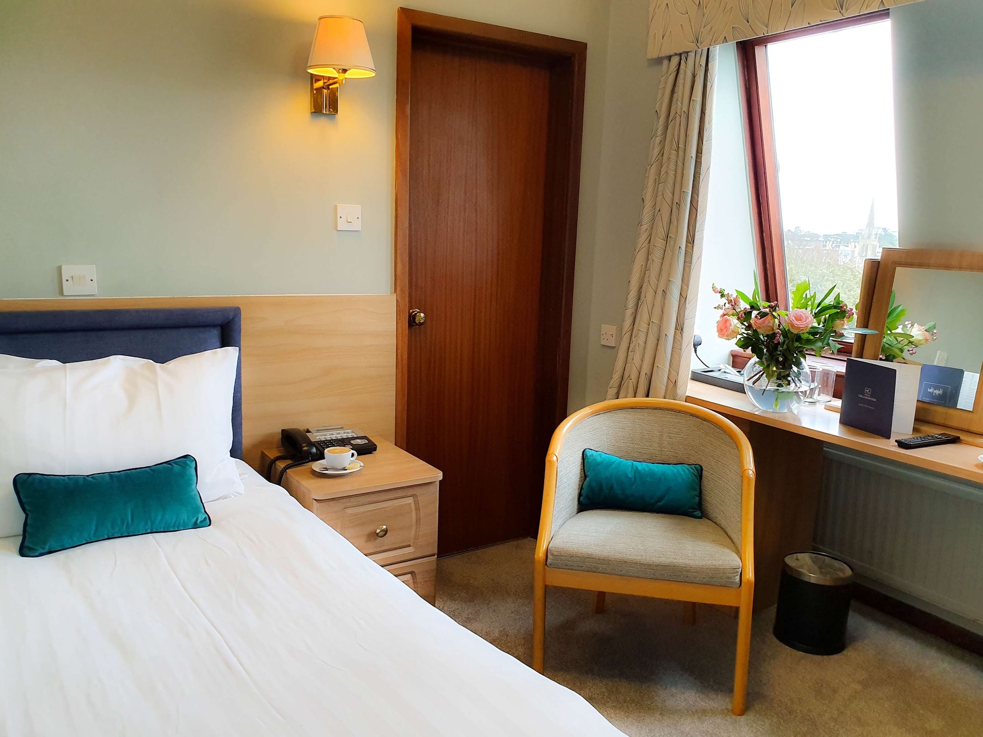 STANDARD, SINGLE BED