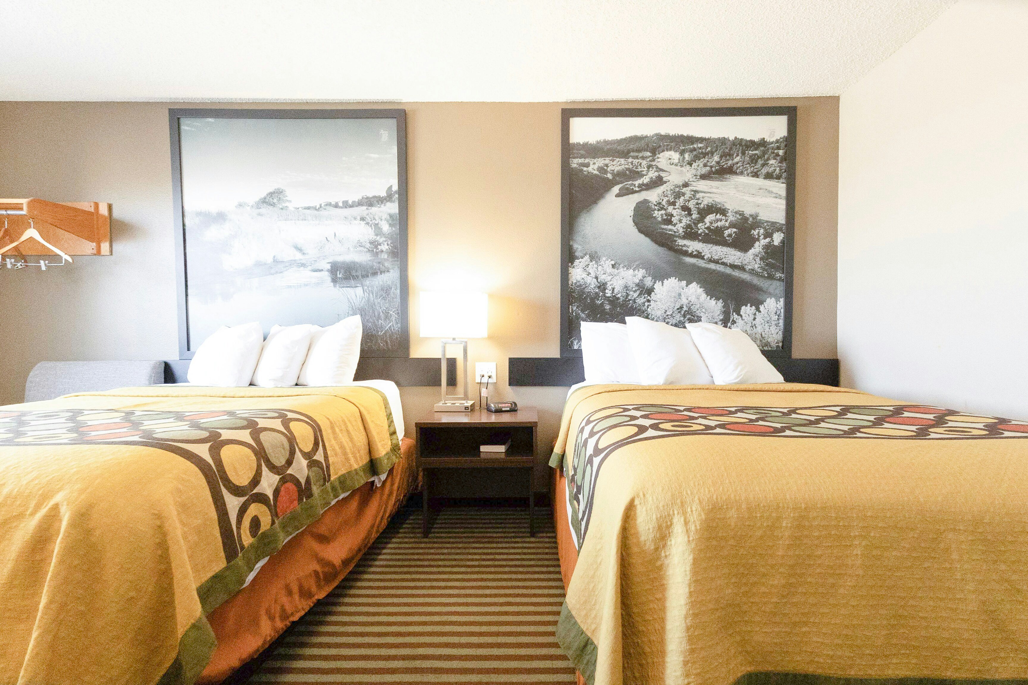 Mid Rest Inn Lexington NE I-80 11/50