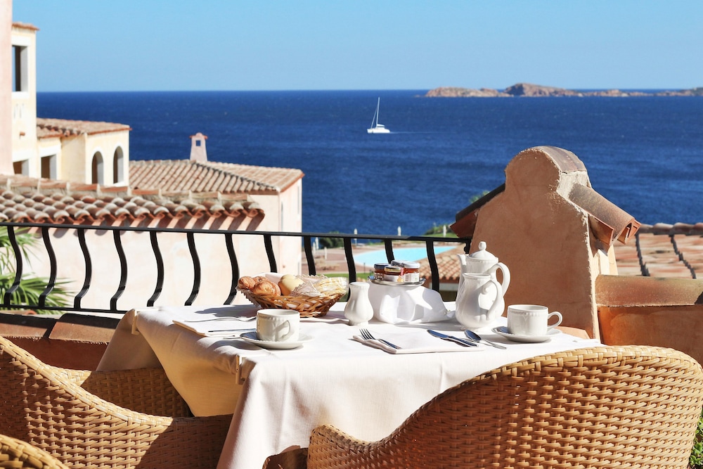 Colonna Resort 54/69