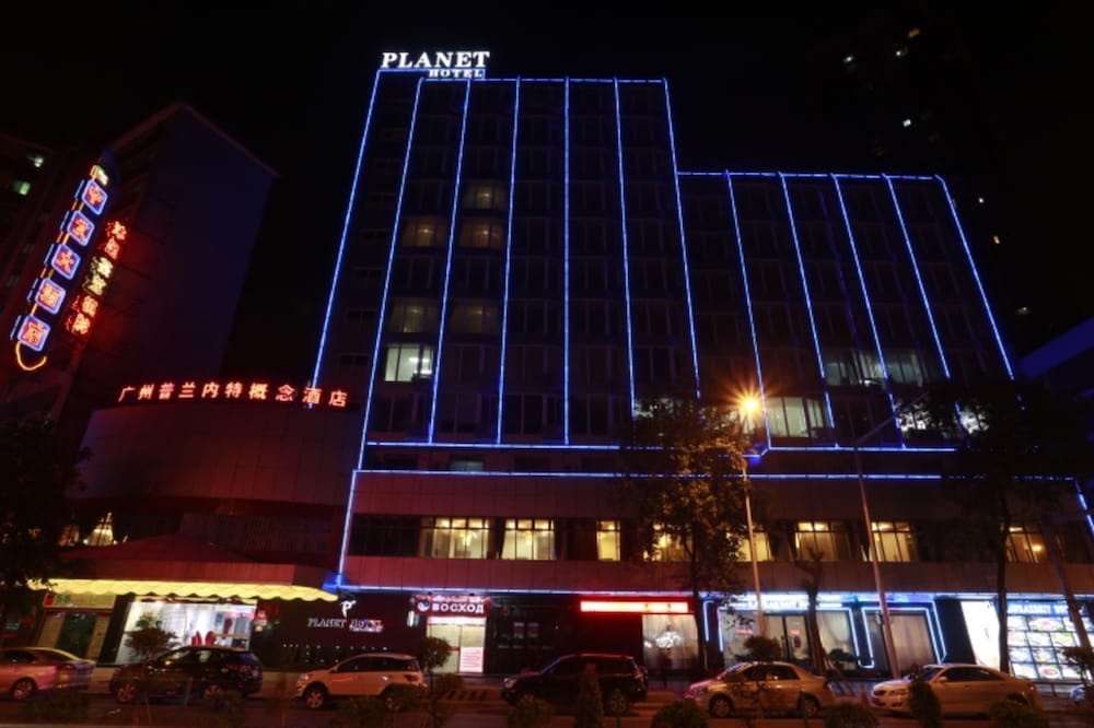 Planet Hotel 1/25