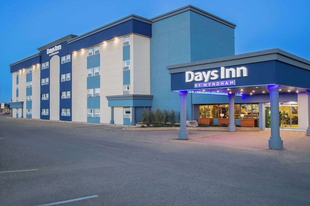 Days Inn & Conference Centre by Wyndham Camrose Norsemen 57/61