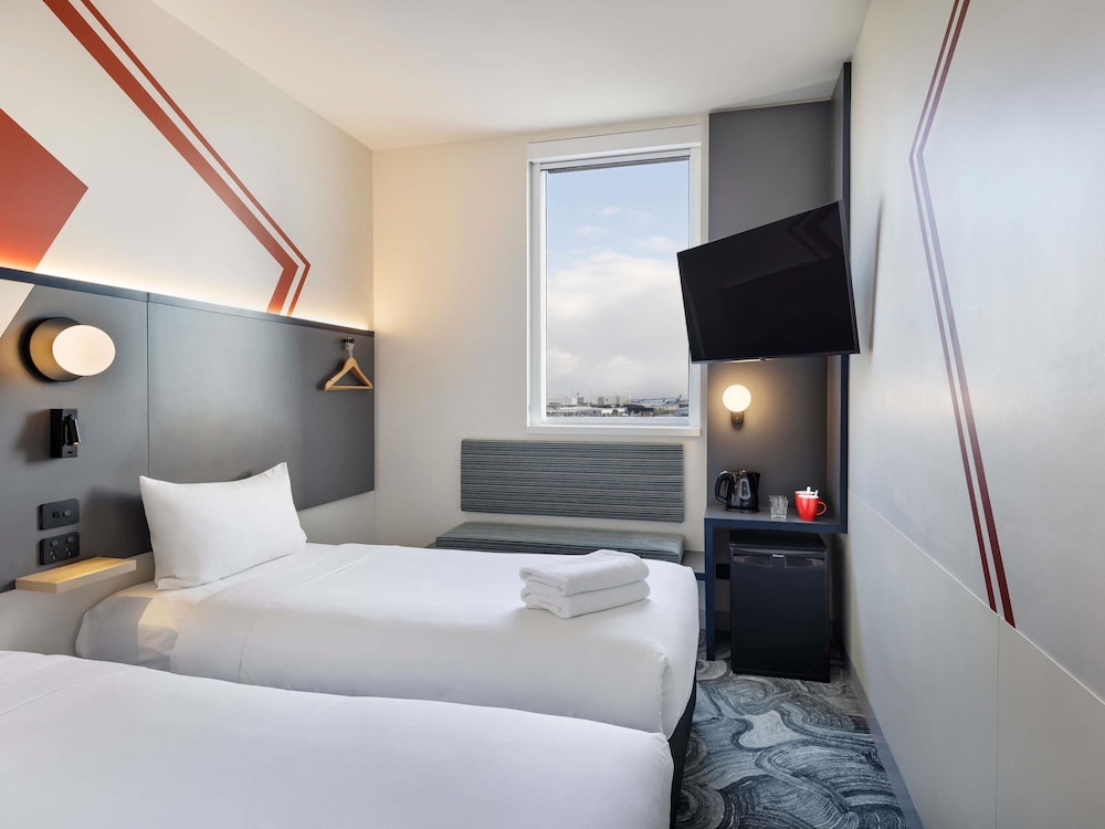 ibis budget Auckland Airport 24/64