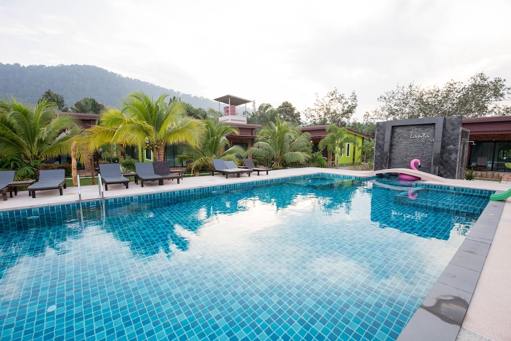 Sirilanta Resort 11/69
