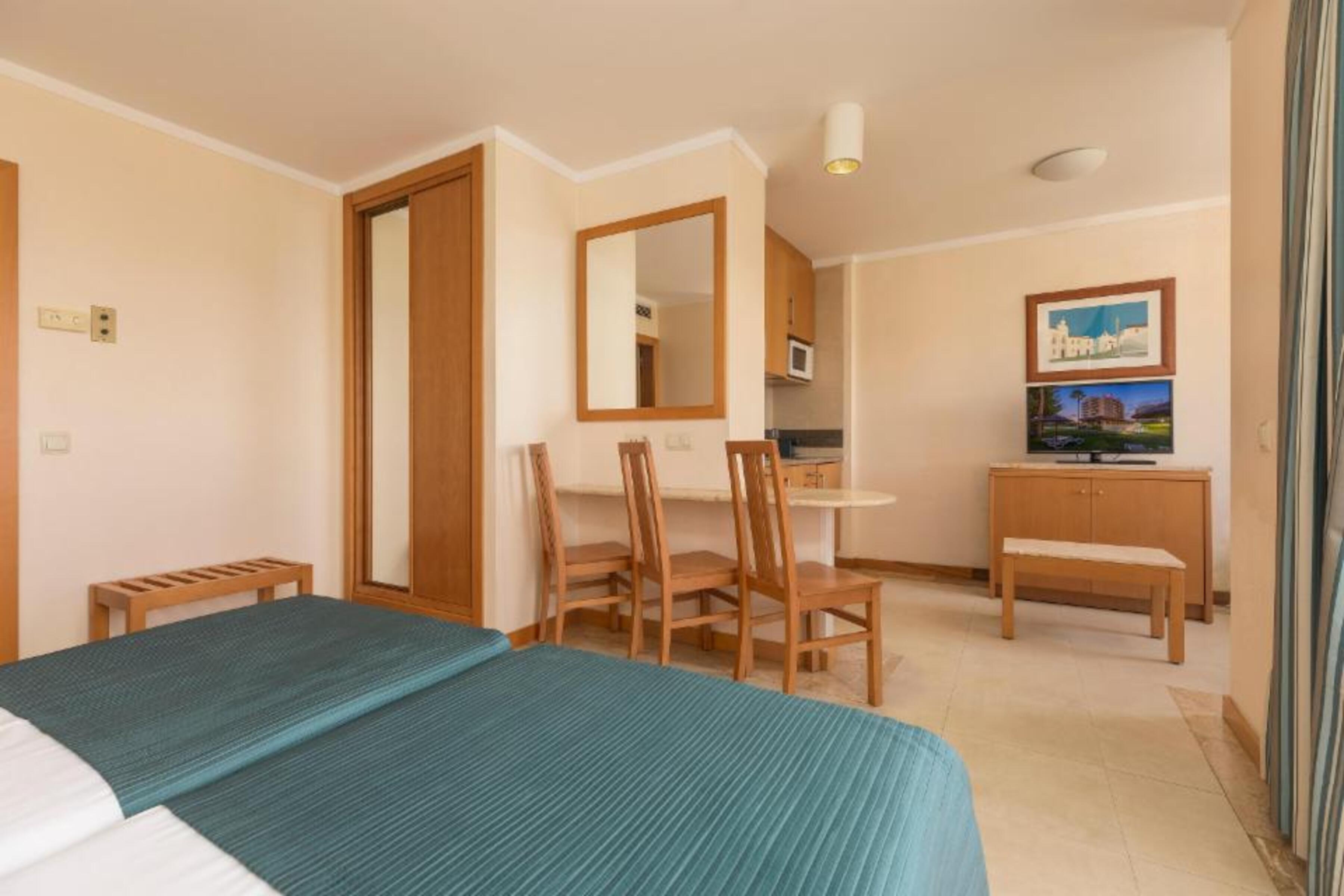 غرفة كلاسيكية بسرير مزدوج، Interpass VAU Hotel 2/4