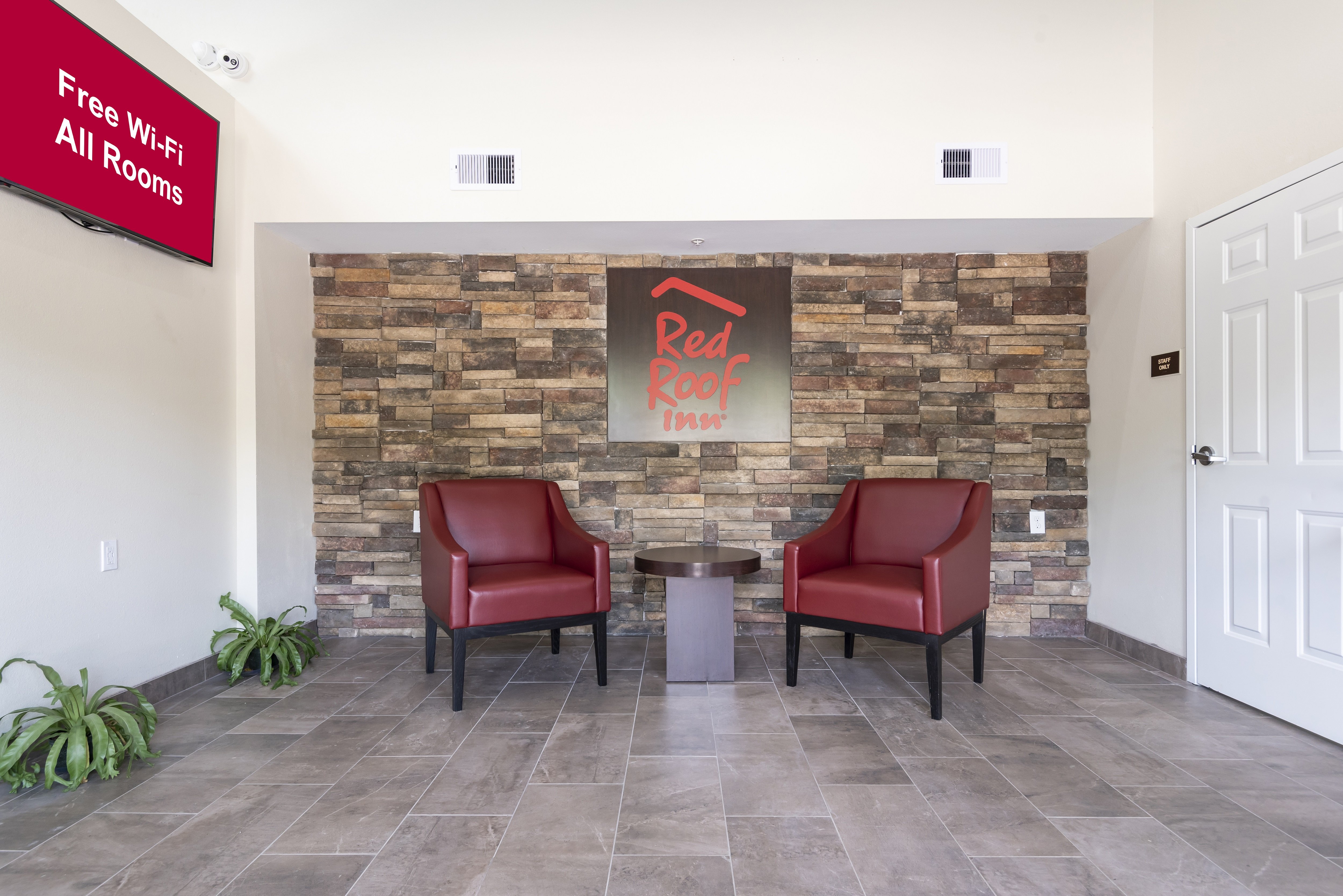 Red Roof Inn Baytown 22/34