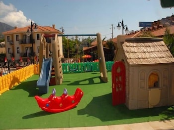 Marcan Beach Hotel (Adult Only +16) 13/37