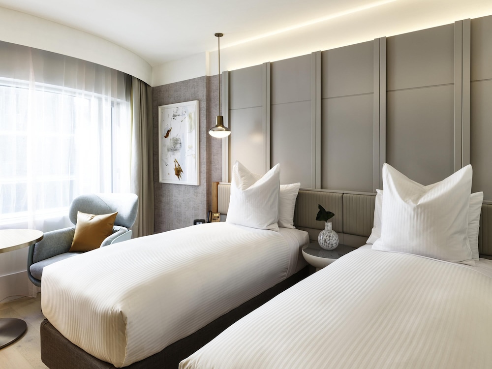 CLASSIC, TWIN BEDS, ACCESSIBLE