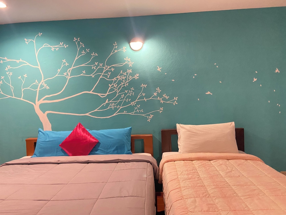 Sd Beach Resort 8/50