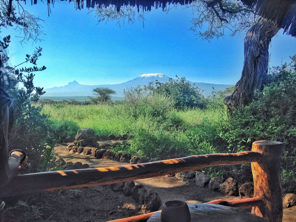 Kibo Safari Camp 45/50