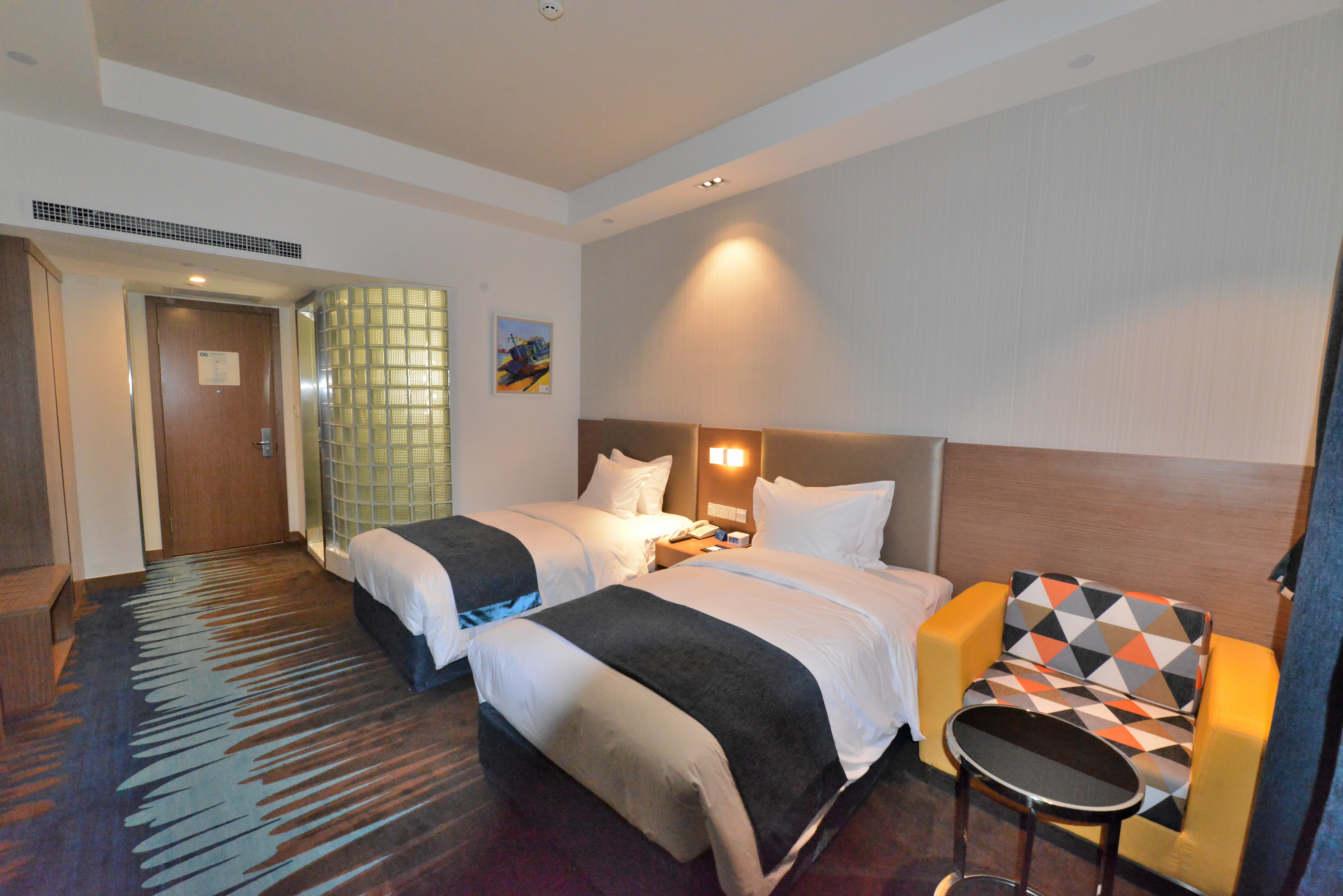 Standard, Twin Beds
