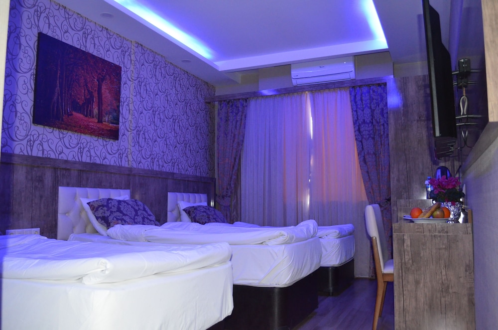 Otel Le Grand 5/22